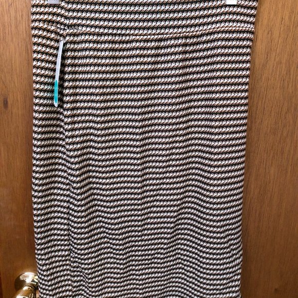 BNWT Renee C Essence Midi Skirt Camel Patterned Size M - Picture 4 of 4